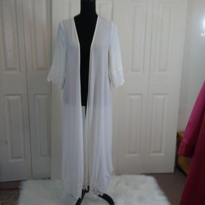 Olivaceous White Coverup/Robe